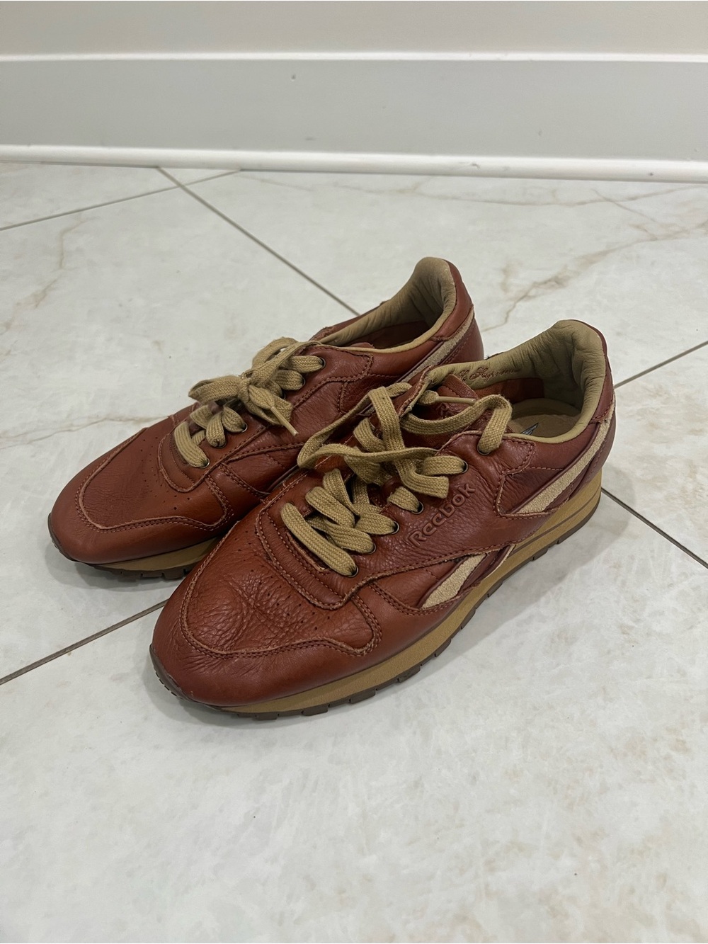 Reebok Brown Leather Sneakers Size 7.5 US